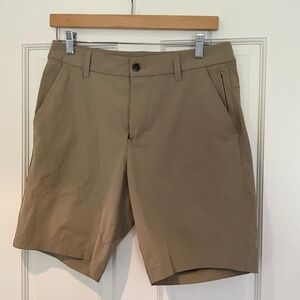 Lululemon size 32 golf shorts inseam 9 inches
